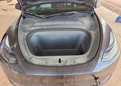 2024 Tesla Model Y, daño Trasero, Copart lote 65342366, foto 12 de 15