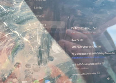 2024 Tesla Model Y, daño Lateral, Copart lote 65890536, foto 9 de 12