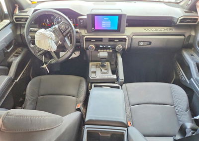 2025 Toyota Tacoma Sr, пошкодження: Бік, Copart лот 61309186, фото 8 з 13