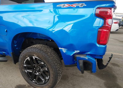 2026 Chevrolet Silverado 1500 4wd  Short Bed Rst, daño Trasero, Iaai lote 45457791, foto 12 de 21
