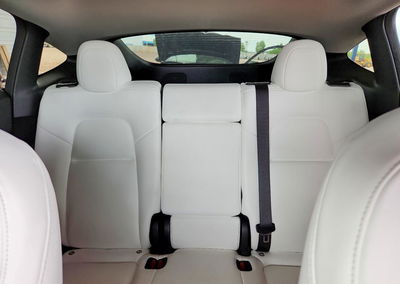 2024 Tesla Model Y, daño Trasero, Copart lote 65342366, foto 10 de 15
