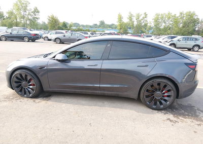 2022 Tesla Model 3 Performance Dual Motor All-wheel Drive, uszkodzenie: Prawy tył, Iaai lot 45686894, zdjęcie 14 z 16