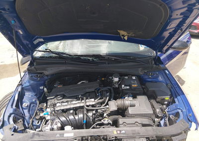 2026 Hyundai Elantra Sel Sport Premium, daño Volcadura, Iaai lote 45343949, foto 10 de 16