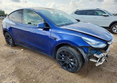 2020 Tesla Model Y, daño Frontal, Copart lote 63794516, foto 4 de 15