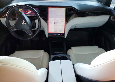 2020 Tesla Model X, uszkodzenie: Przód, Copart lot 62273696, zdjęcie 8 z 13