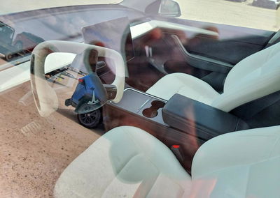 2024 Tesla Model Y, daño Frontal, Copart lote 55862656, foto 8 de 13