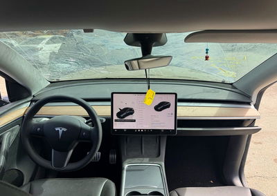 2024 Tesla Model Y, daño Generalizado, Copart lote 68331896, foto 9 de 12