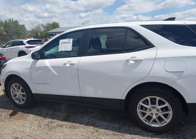 2022 Chevrolet Equinox Fwd Ls, uszkodzenie: Przód, Iaai lot 45906946, zdjęcie 14 z 17