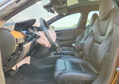 2019 Tesla Model S, daño Frontal, Copart lote 60489186, foto 7 de 13