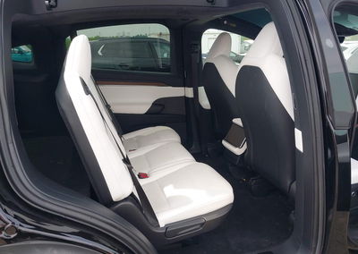 2023 Tesla Model X Dual Motor All-wheel Drive/standard Range, uszkodzenie: Przód, Iaai lot 45495673, zdjęcie 8 z 14