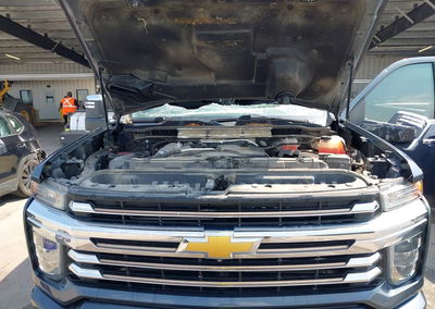 2020 Chevrolet Silverado 3500hd 4wd  Standard Bed High Country, Storm Damage damage, Iaai lot 45616608, photo 9 of 16