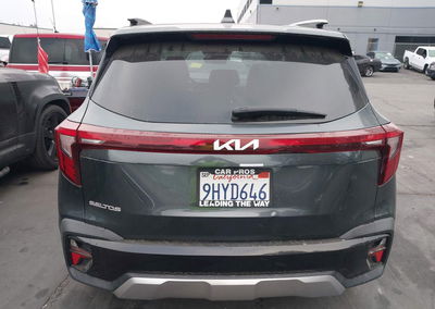 2024 Kia Seltos S, daño Lateral derecho, Iaai lote 44737908, foto 16 de 17