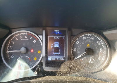 2021 Toyota Tacoma Trd Off-road, Rollover damage, Copart lot 65748516, photo 9 of 15