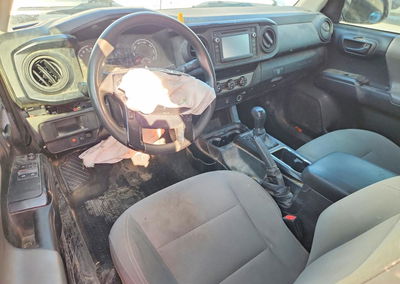 2019 Toyota Tacoma Sr, daño Frontal, Copart lote 69295526, foto 8 de 14