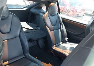 2019 Tesla Model X 100d/75d/long Range, uszkodzenie: Lewy tył, Iaai lot 45799062, zdjęcie 8 z 15