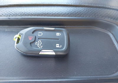 2019 Gmc Sierra 1500 Denali, Rear damage, Iaai lot 45121889, photo 11 of 17