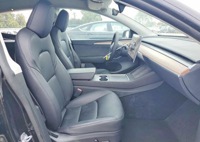 2024 Tesla Model Y, daño Lateral, Copart lote 52966516, foto 7 de 16