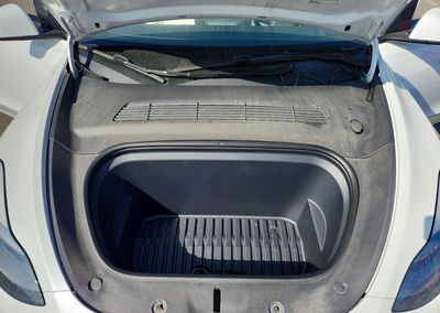 2024 Tesla Model Y, daño Trasero, Copart lote 62891906, foto 11 de 15