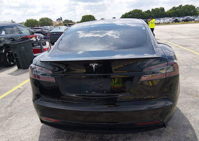 2021 Tesla Model S Long Range Dual Motor All-wheel Drive, uszkodzenie: Electrical, Iaai lot 45904336, zdjęcie 16 z 18