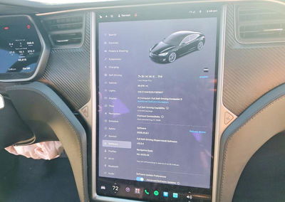 2020 Tesla Model S, daño Frontal, Copart lote 63313896, foto 9 de 14