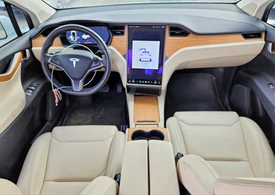 2019 Tesla Model X, daño Frontal, Copart lote 63329846, foto 8 de 14