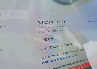 2021 Tesla Model Y, daño Frontal, Copart lote 59716396, foto 9 de 14