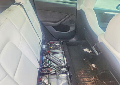 2025 Tesla Model Y, daño Frontal, Copart lote 60500486, foto 10 de 15