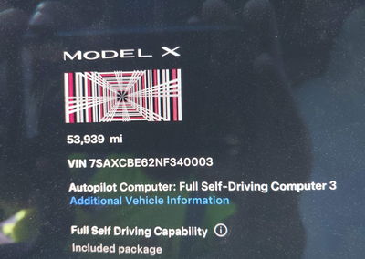 2022 Tesla Model X Plaid Tri Motor All-wheel Drive, Right Front damage, Iaai lot 44752124, photo 16 of 19