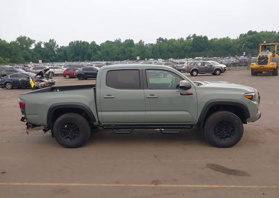 2021 Toyota Tacoma Trd Pro, uszkodzenie: Tył, Iaai lot 45637730, zdjęcie 13 z 16