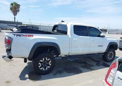 2023 Toyota Tacoma Trd Off Road, daño Trasero, Iaai lote 45862171, foto 13 de 16