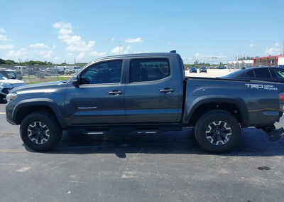 2022 Toyota Tacoma Trd Off Road, uszkodzenie: Tył, Iaai lot 45684359, zdjęcie 14 z 16