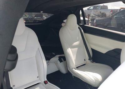 2022 Tesla Model X Plaid Tri Motor All-wheel Drive, Right Front damage, Iaai lot 44752124, photo 8 of 19