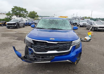 2021 Kia Seltos Lx, daño Frontal, Iaai lote 45901129, foto 12 de 16
