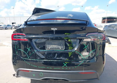 2022 Tesla Model X Plaid Tri Motor All-wheel Drive, Right Front damage, Iaai lot 44752124, photo 17 of 19