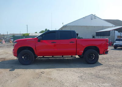 2022 Chevrolet Silverado 1500 4wd  Short Bed Custom, пошкодження: Правий перед, Iaai лот 45694796, фото 14 з 18
