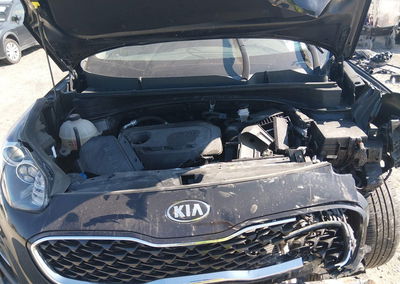 2022 Kia Sportage Lx, Front End damage, Iaai lot 45792447, photo 10 of 17