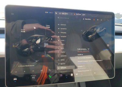 2024 Tesla Y, пошкодження: Передня частина, Copart лот 72651595, фото 9 з 15