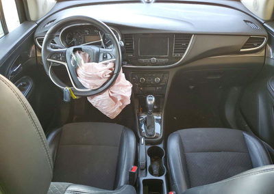 2021 Buick Encore Preferred, uszkodzenie: Przód, Copart lot 49775326, zdjęcie 8 z 15