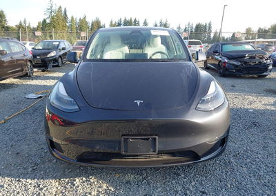 2024 Tesla Model Y Long Range Dual Motor All-wheel Drive, uszkodzenie: Prawy bok, Iaai lot 46062944, zdjęcie 13 z 19