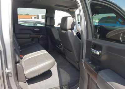 2021 Gmc Sierra 1500 4wd  Short Box Slt, daño Frontal, Iaai lote 45380444, foto 8 de 15