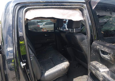 2021 Toyota Tacoma Trd Off-road, daño Volcadura, Iaai lote 45138707, foto 8 de 16