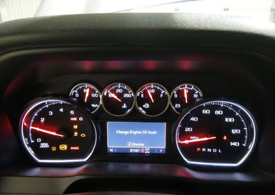 2021 Chevrolet Silverado 1500 4wd  Short Bed Lt Trail Boss, uszkodzenie: Przód, Iaai lot 44903224, zdjęcie 7 z 17
