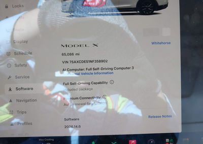 2022 Tesla Model X Dual Motor All-wheel Drive/plaid Tri Motor All-wheel Drive, uszkodzenie: Tył, Iaai lot 45337874, zdjęcie