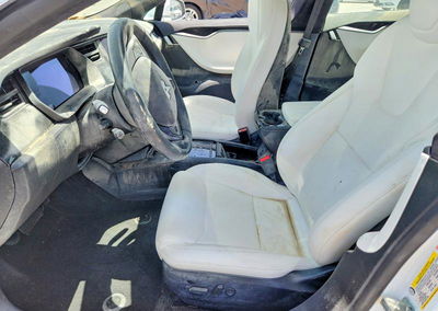 2020 Tesla Model S, daño Inundación, Copart lote 58943736, foto 7 de 14