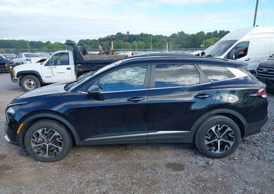 2023 Kia Sportage Hybrid Ex, Right Front damage, Iaai lot 45960162, photo 14 of 16