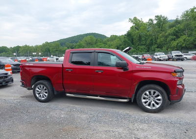 2021 Chevrolet Silverado 1500 4wd  Short Bed Custom, daño Lateral izquierdo, Iaai lote 45539365, foto 13 de 16