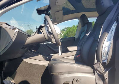 2025 Tesla Model Y, uszkodzenie: Przód, Copart lot 56052436, zdjęcie 7 z 14