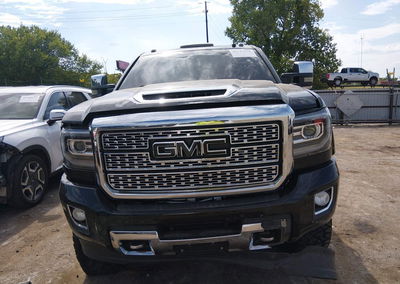 2019 Gmc Sierra 2500hd Denali, uszkodzenie: Lewy przód, Iaai lot 45717278, zdjęcie 12 z 19