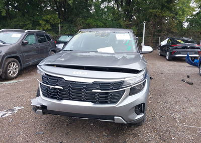 2026 Kia Seltos Lx, daño Frontal, Iaai lote 45911883, foto 12 de 16