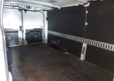 2021 Ford Transit-250, daño Lateral izquierdo, Iaai lote 45826431, foto 8 de 16